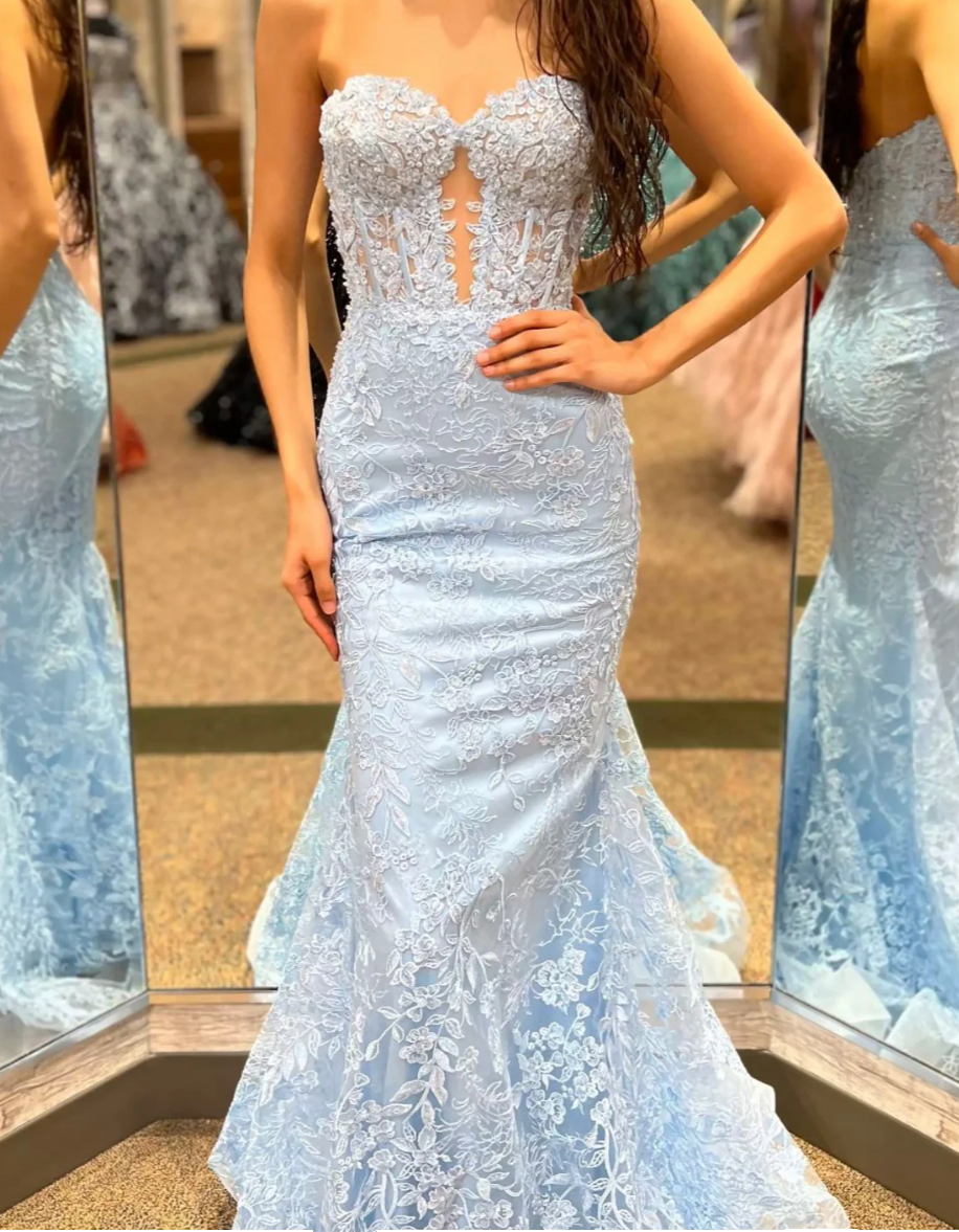Sweetheart Sleeveless Appliques Illusion Mermaid Prom Dress