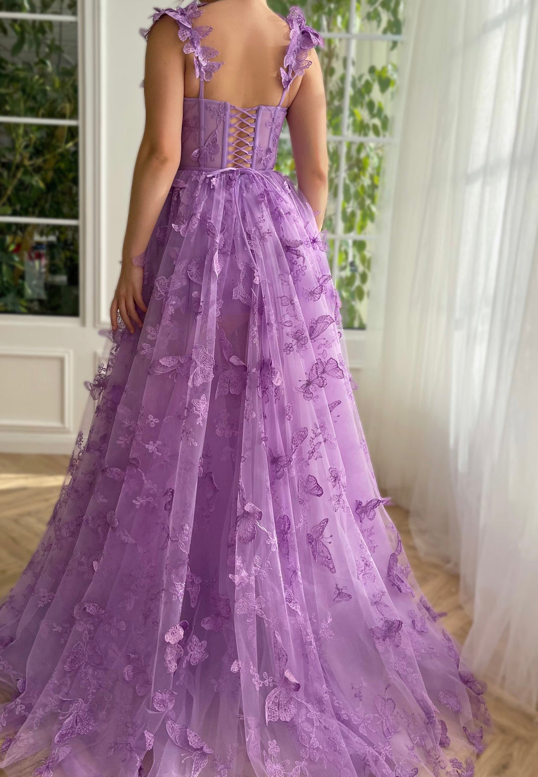 Sweetheart Sleeveless Floral Embellished A-Line Prom Dress