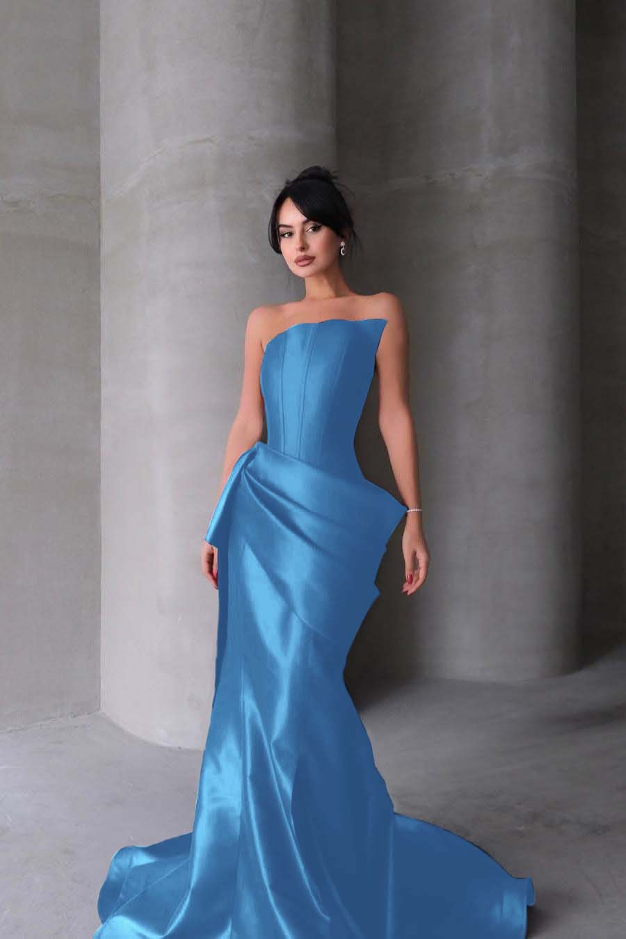 Lussooy Modern V-Neck Slit Prom Dress Spaghetti-Straps