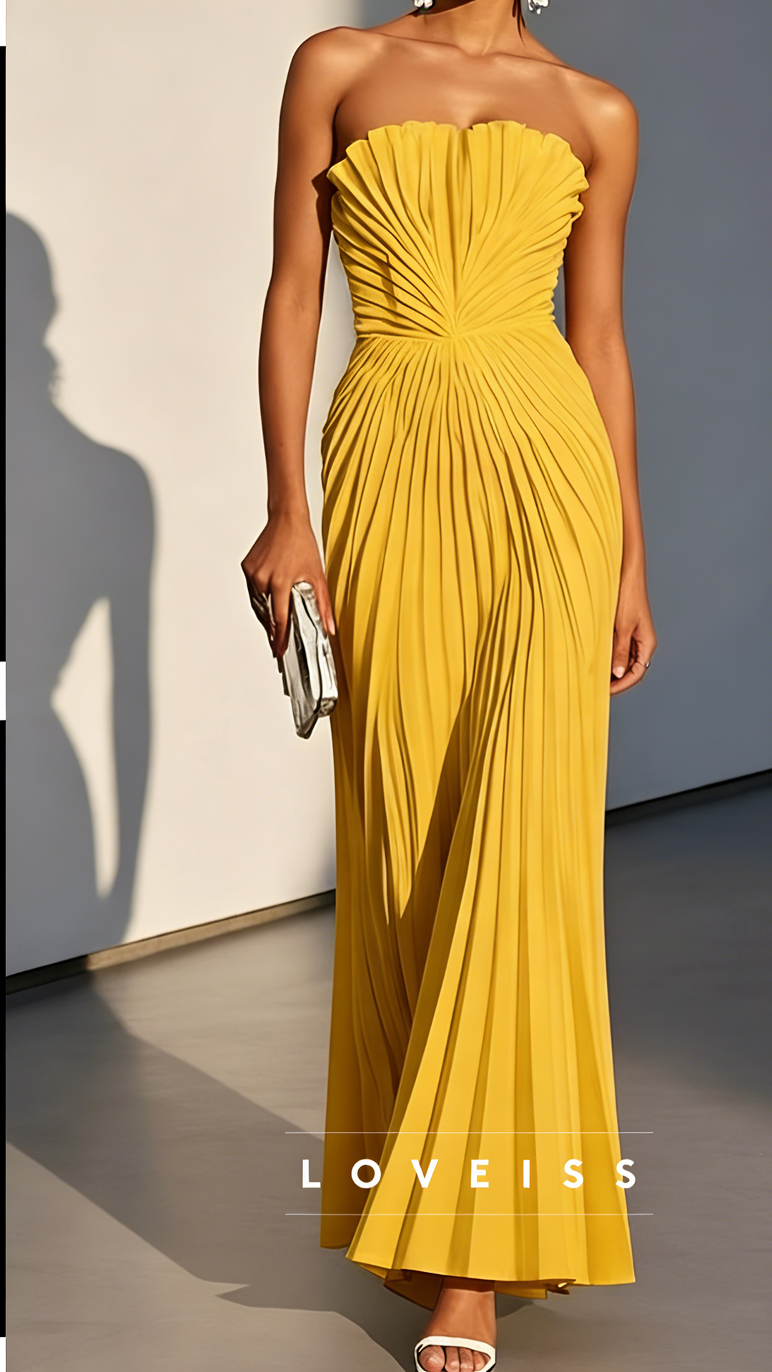 White Pleated Classic Strapless Sleeveless A-Line Maxi Dress