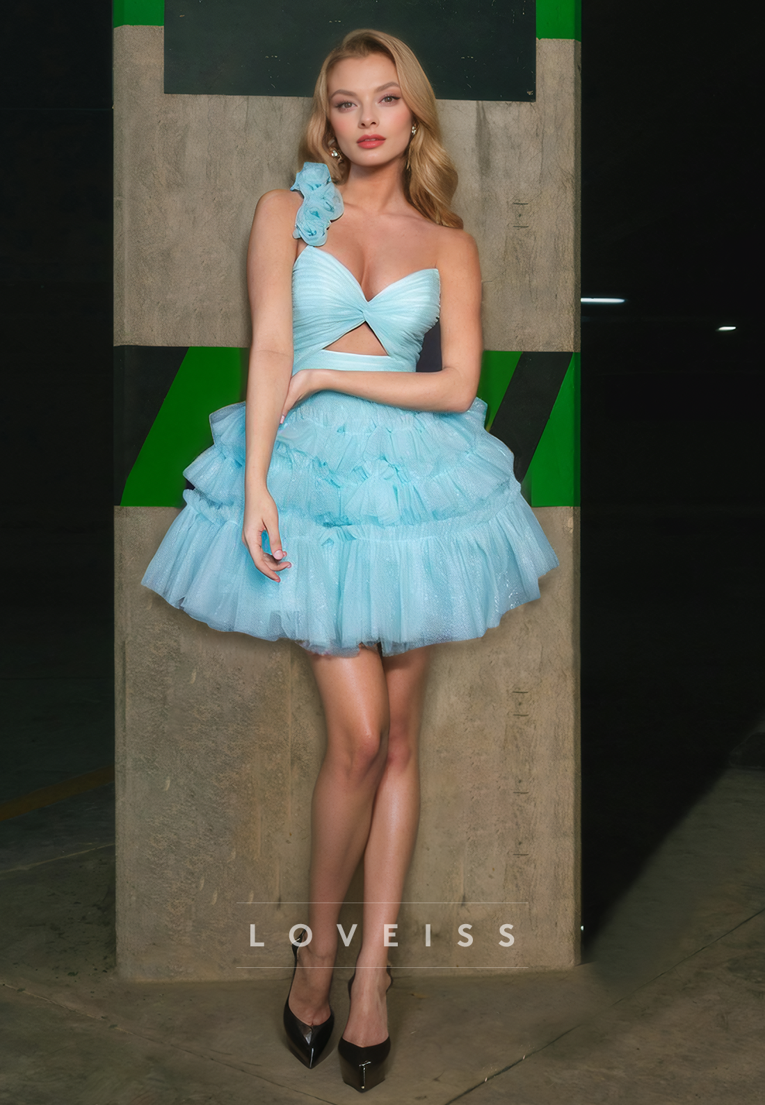 Sweetheart Sleeveless Tulle Pleated A-Line Short Homecoming Dress