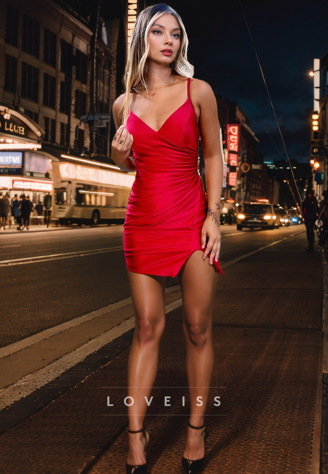 V-Neck Sleeveless Ruched Short Sheath Homecoming Dress