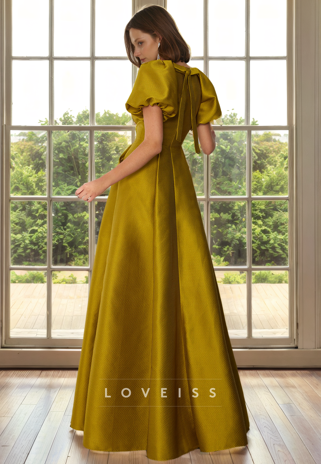 Scoop Puff Sleeves Pleated A-Line Mother of Bride Dress