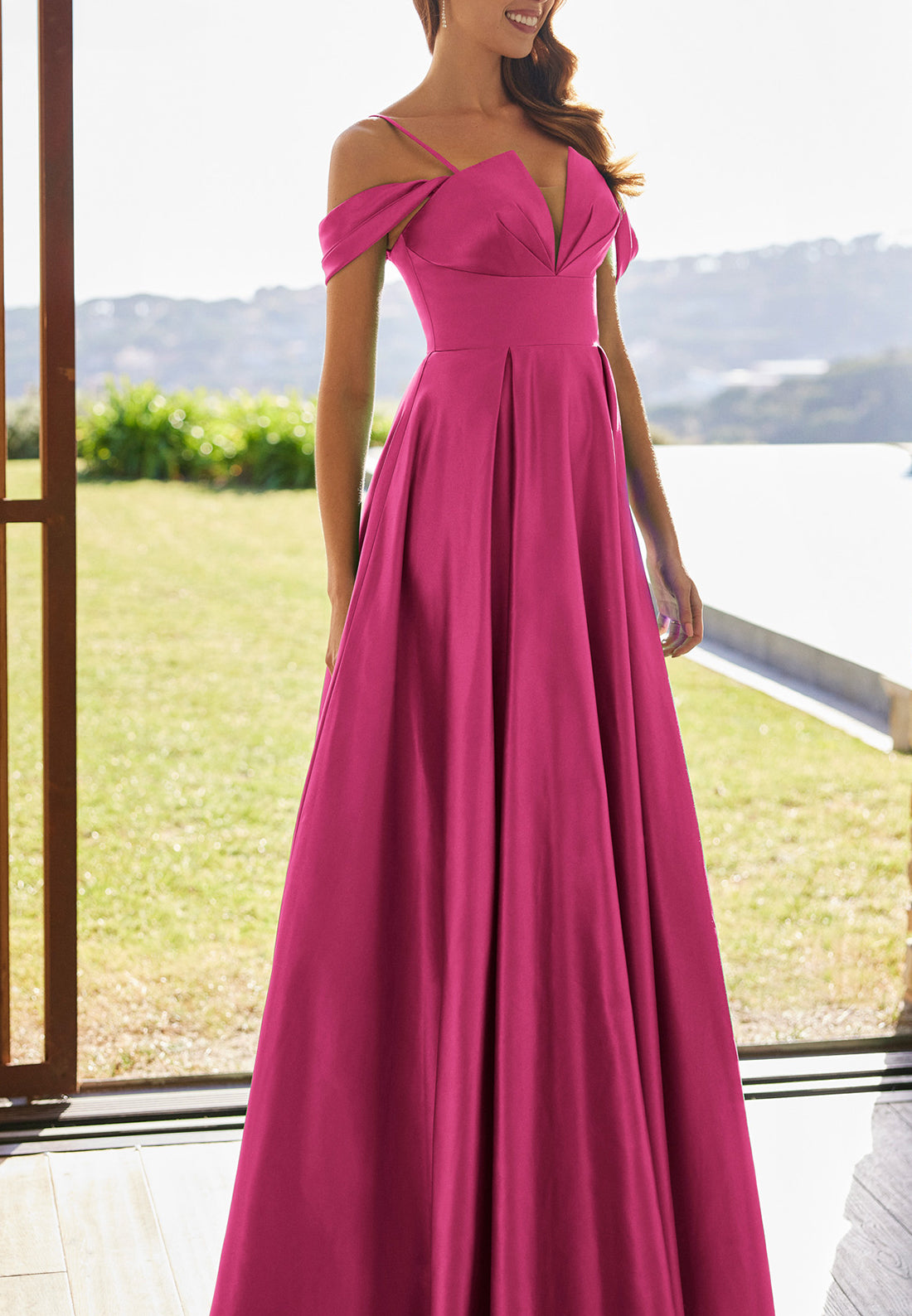 V-Neck Spaghetti Straps Pleated A-Line Mother of Bride Dress Cocktail Dress