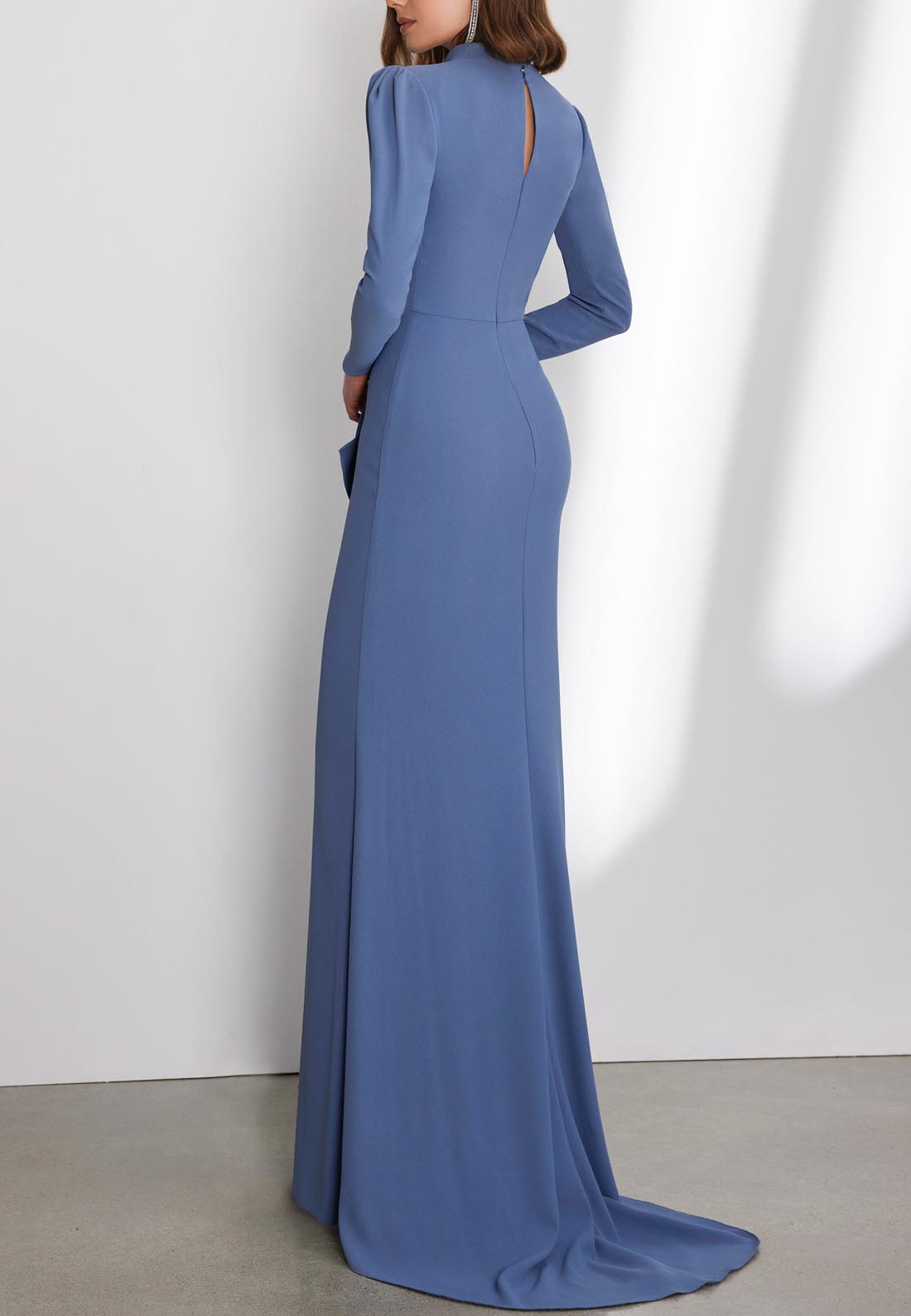 V-Neck Long Sleeves Sleek Satin Elegant Mother of the Bride Dress with Train