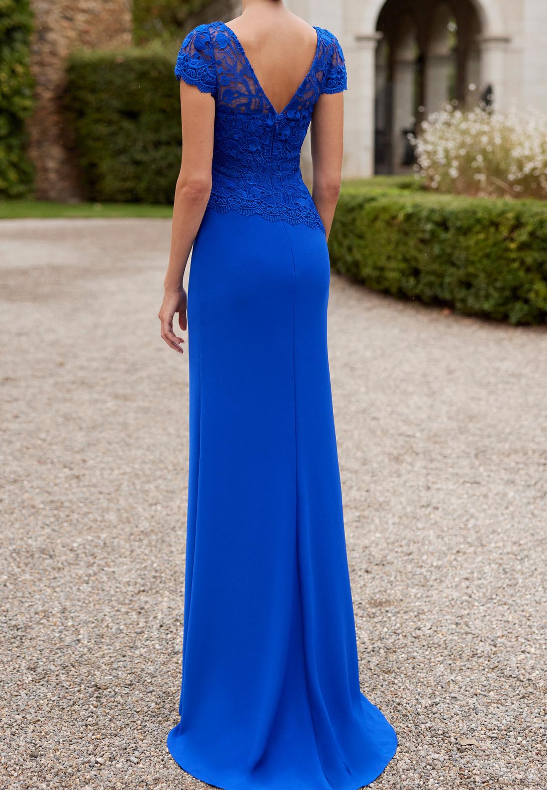 Round Cap Sleeves Lace Sleek Satin Mother of the Bride Dress with Train