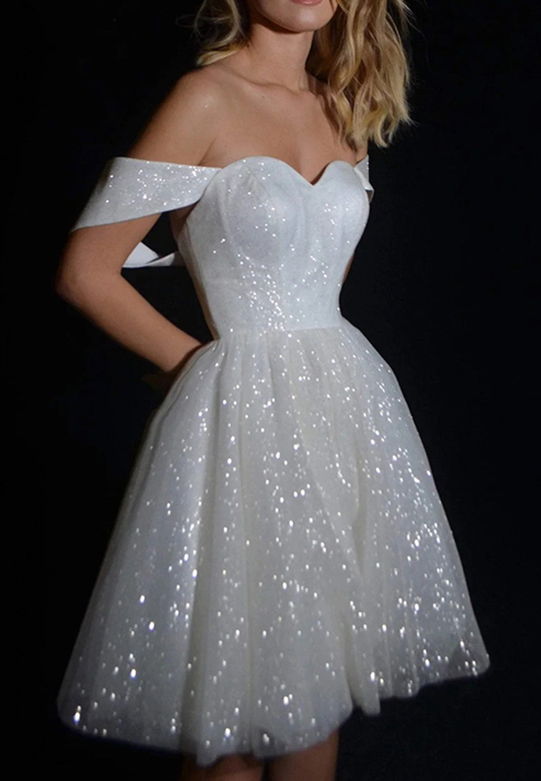 A-Line Strapless Straps Sleeveless Fully Sparkly Mini Wedding Dress