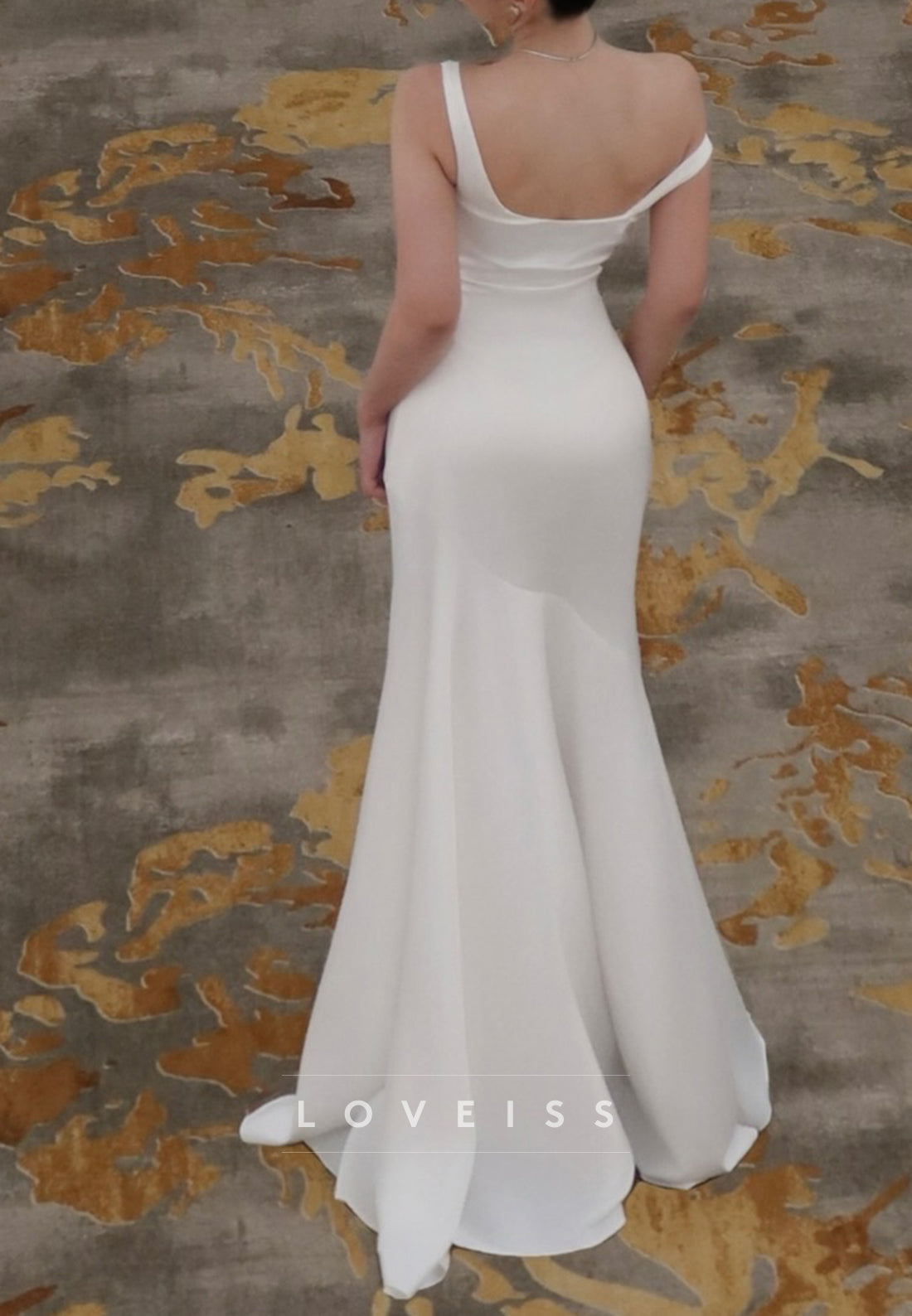 Asymmetrical Simple Sleeveless Sleek Mermaid Wedding Dress
