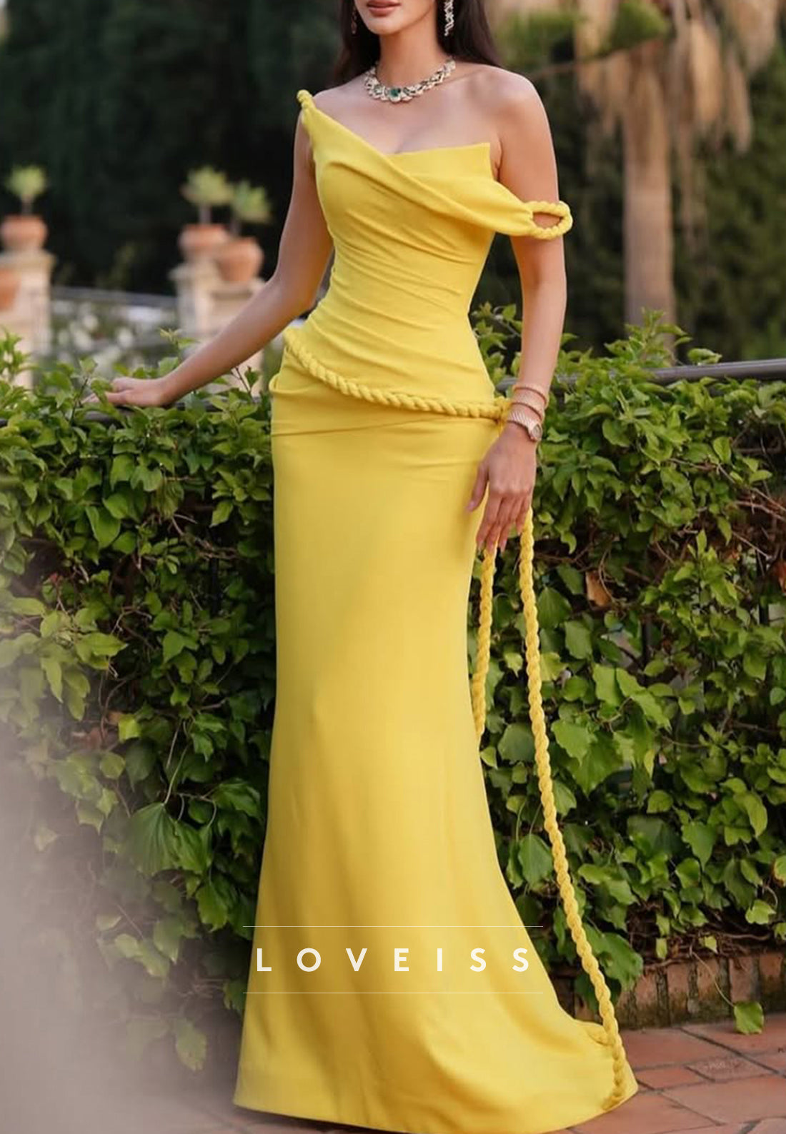 Asymmetrical Sleeveless Pleated Mermaid Evening Dress