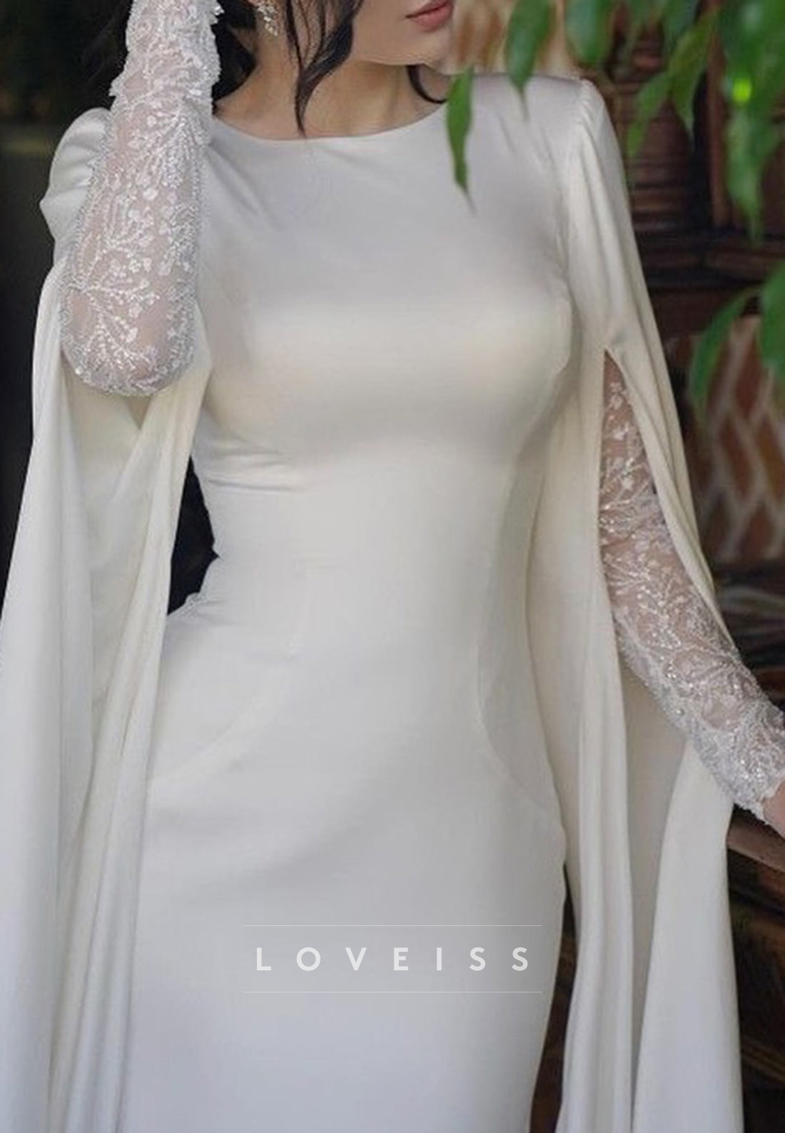 Bateau Long Sleeves Fitted Sleek Classic Wedding Dress