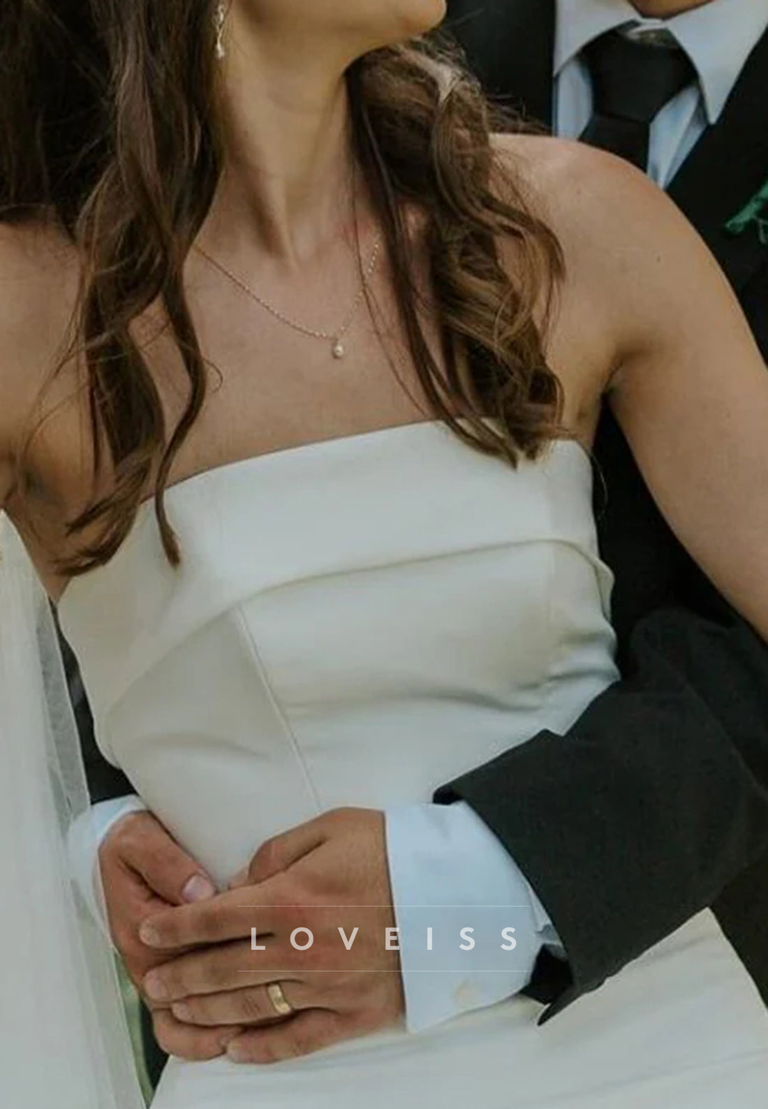 Beautiful Mermaid Strapless White Wedding Dress with Button Up