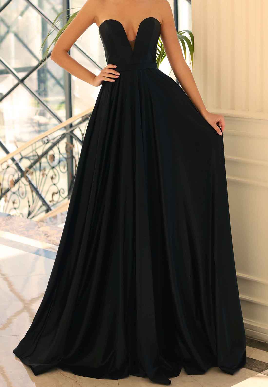 V-Neck Sleeveless Pleated A-Line Prom Dress
