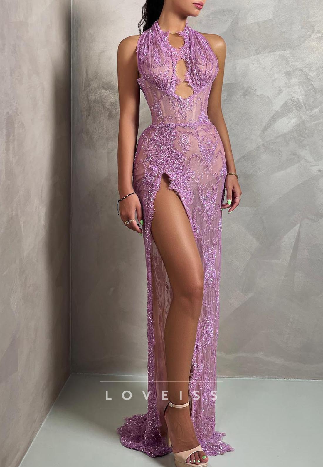 Halter V-Neck Appliques Sheath Evening Dress