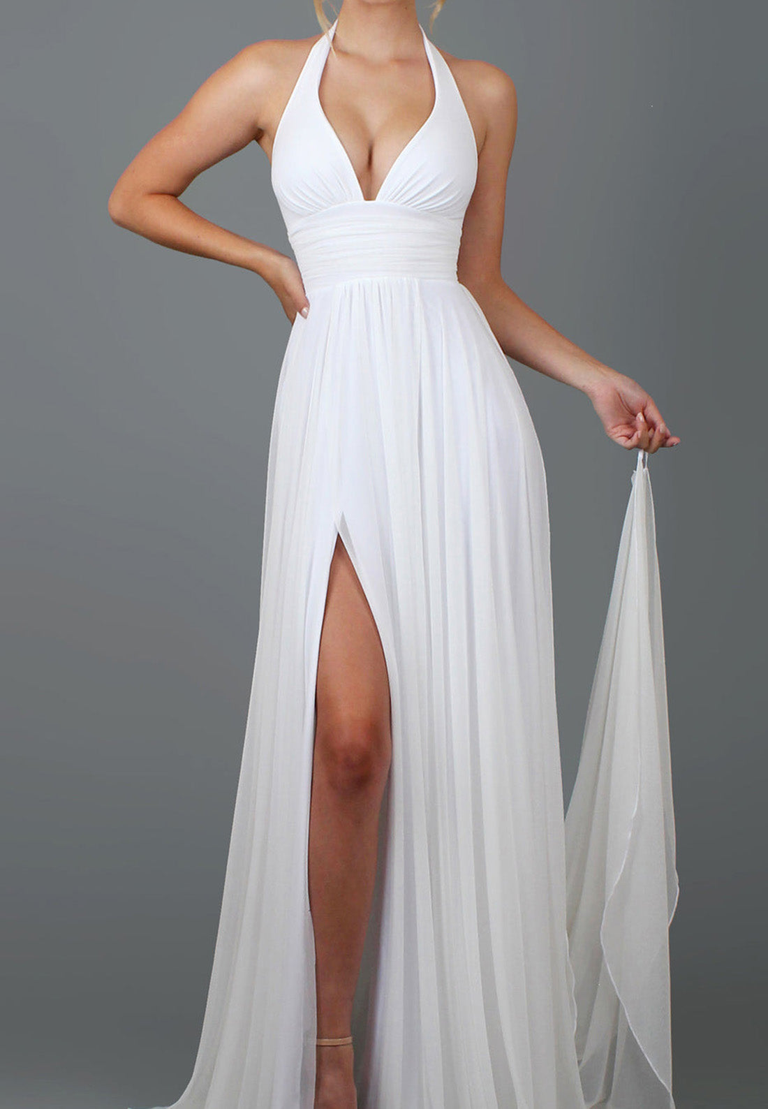 Halter V-Neck Sleeveless Pleated Empire Waist A-Line Beach Wedding Dress