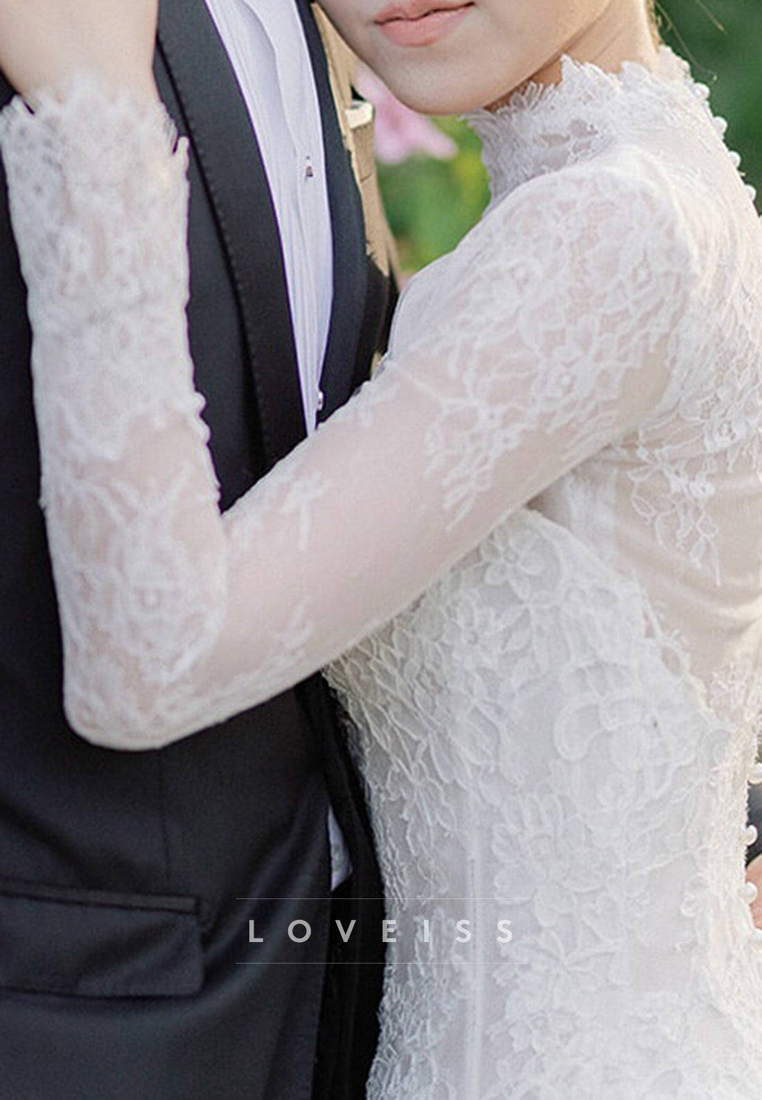 High Neck Long Sleeves Appliques A-Line Lace Wedding Dress