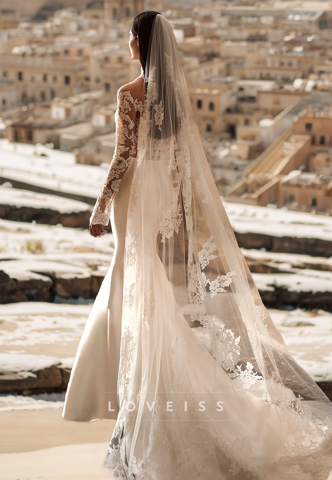High Neck Long Sleeves Lace Appliques Sheath Boho Wedding Dress