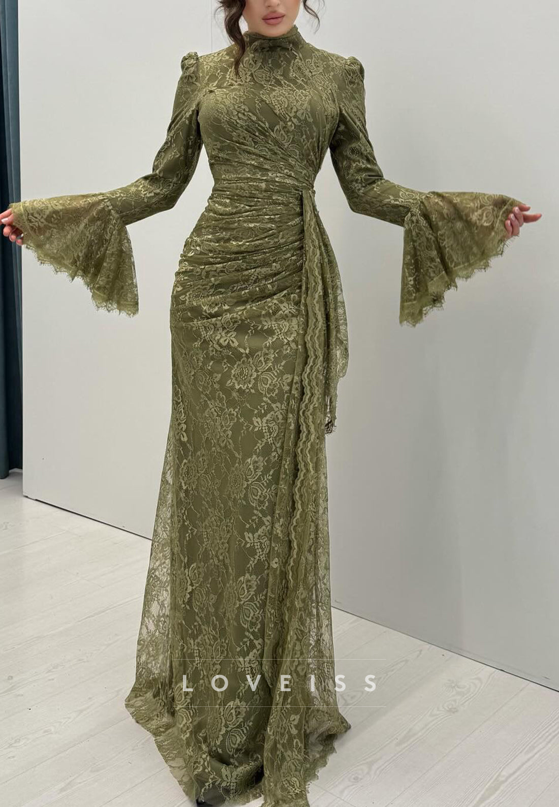 High Neck Long Sleeves Lace Appliques Sheath Evening Dress