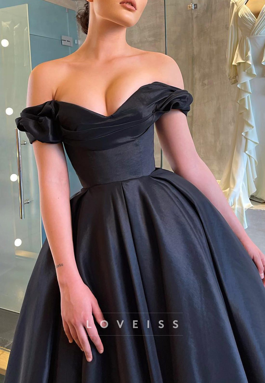 Off-Shoulder Strapless Pleated A-Line Prom Dress