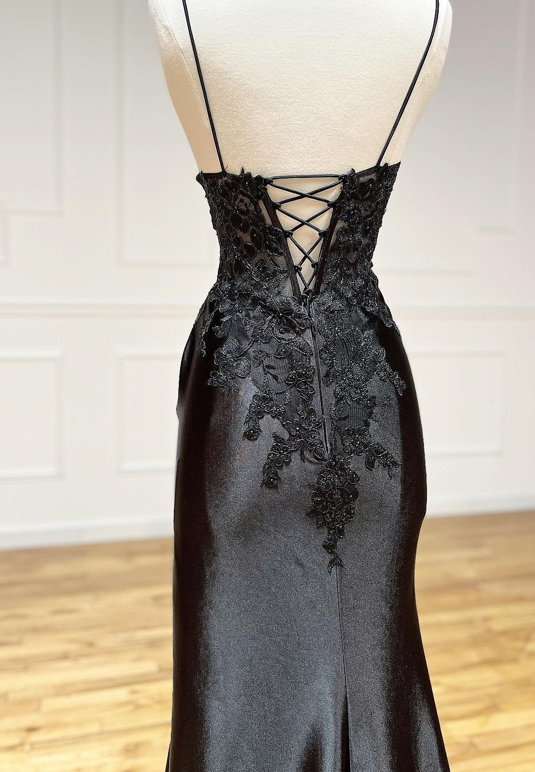 V-Neck Spaghetti Straps Appliques Ruched High Slit Prom Dress