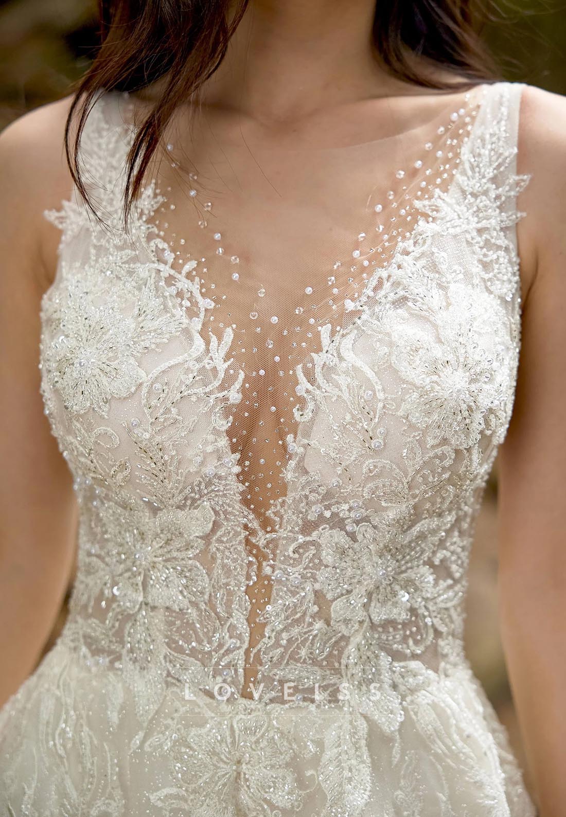 A-Line Deep V-neck Appliques Wedding Dress