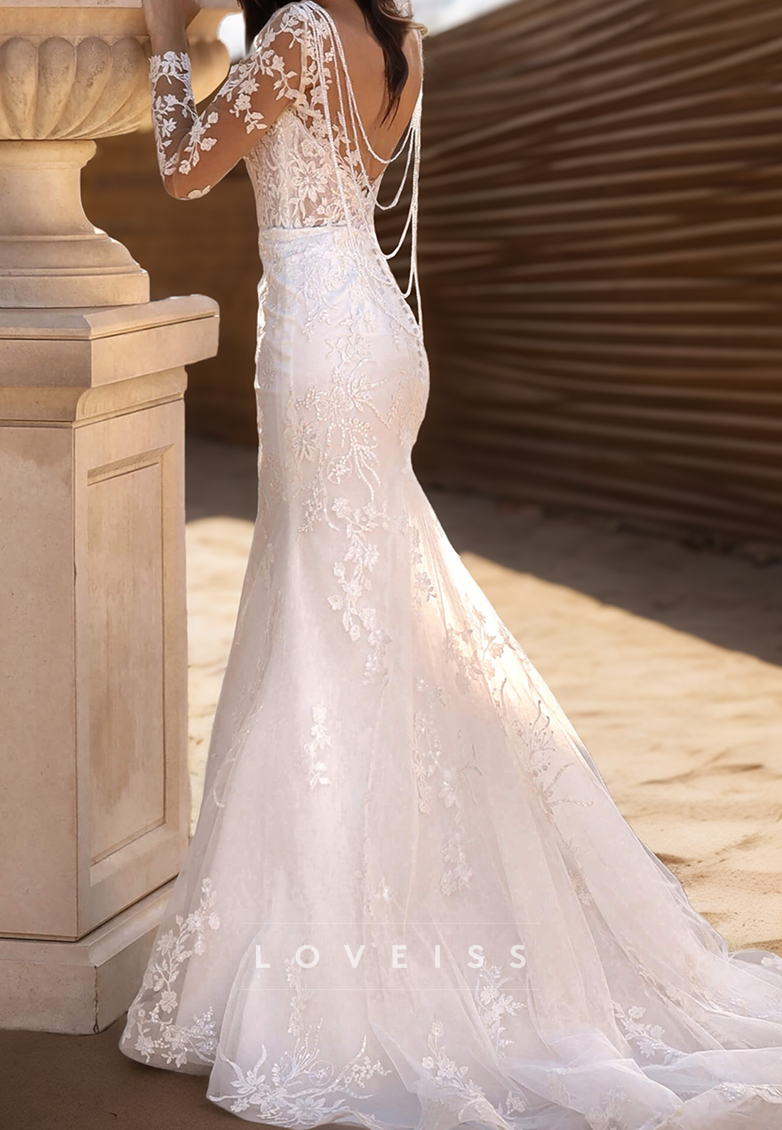 Mermaid V-Neck Long Sleeves Floral Appliques Wedding Dress