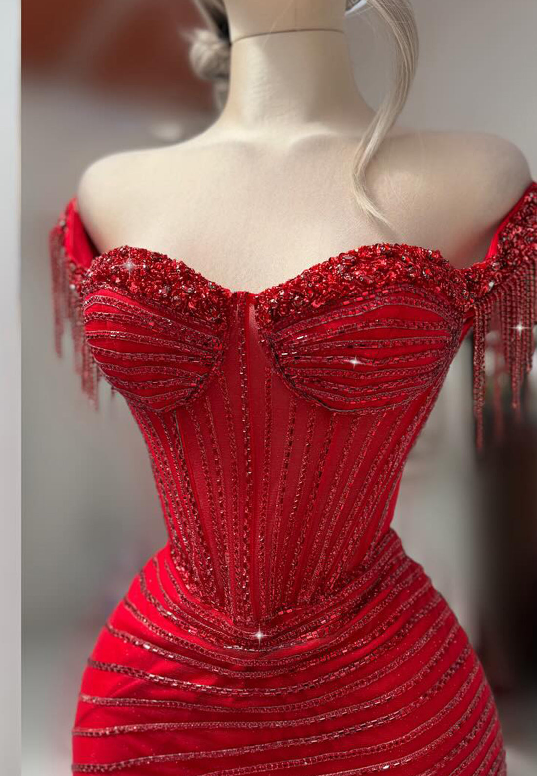 Off-Shoulder Beaded Emboridery Side Slit Sheath Prom Dress