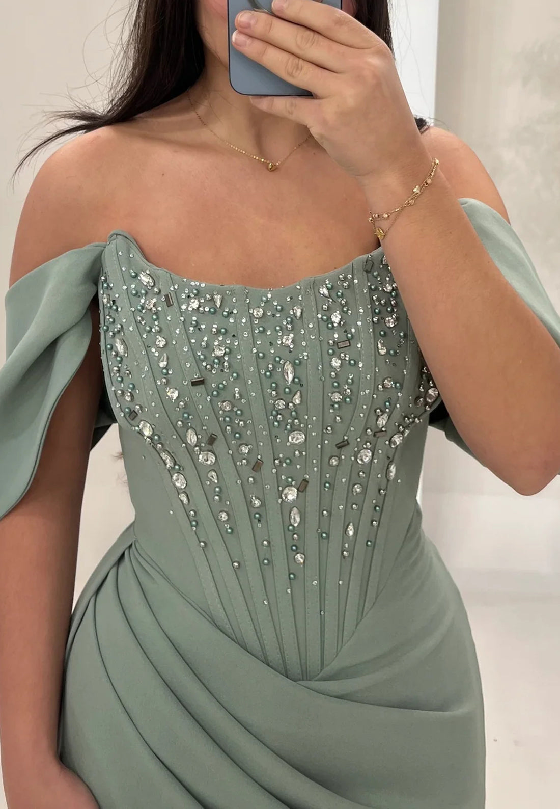 Off-Shoulder Beaded Evening Dress Sleeveless Ruched Sheath Prom Dress