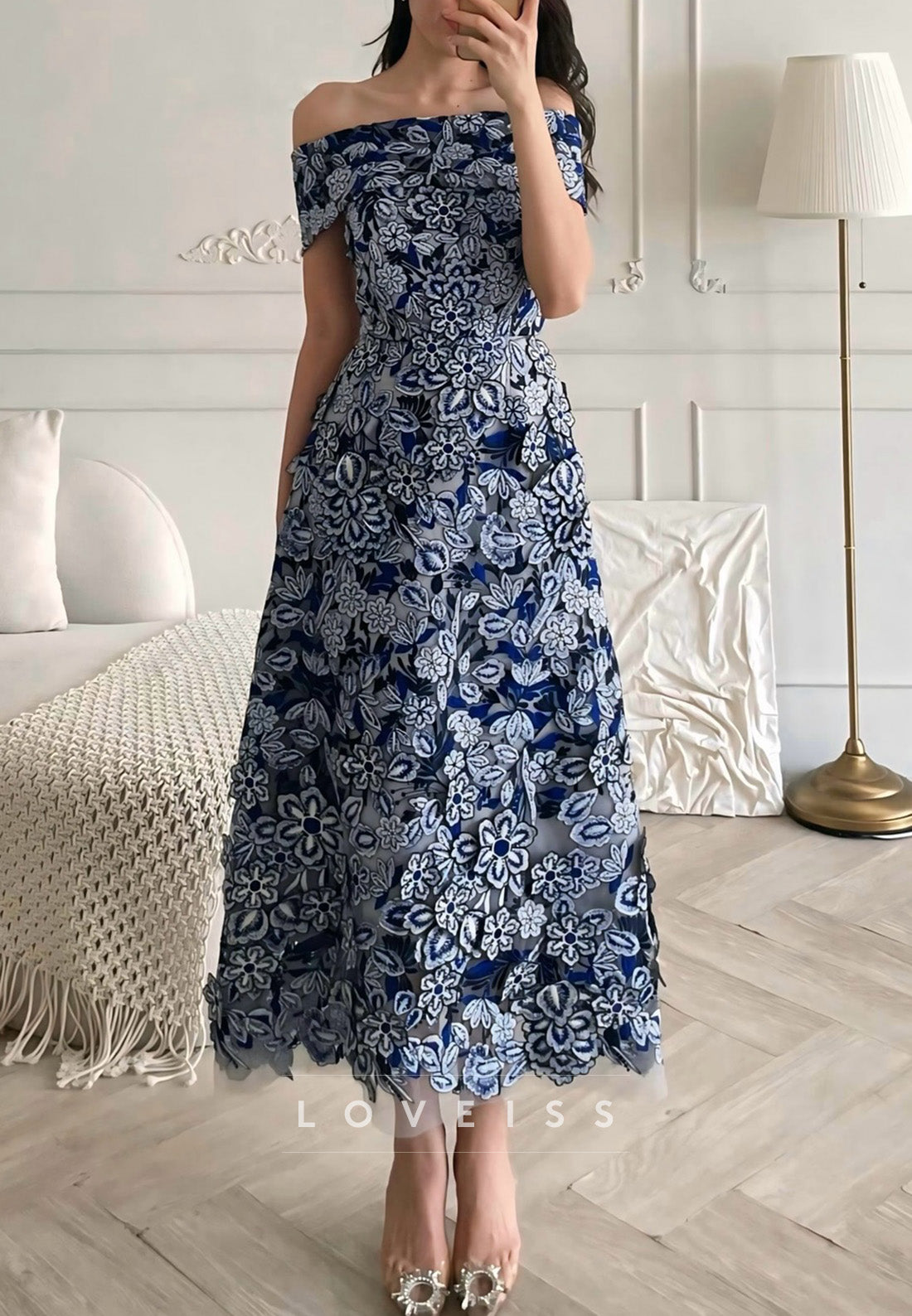 Off-Shoulder Cap Sleeves Floral Appliques A-Line Mother of Bride Dress