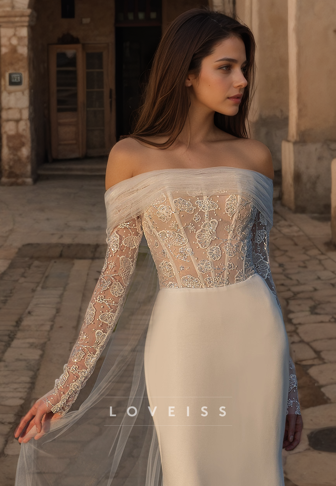 Off-Shoulder Long Sleeves Appliques Mermaid Wedding Dress