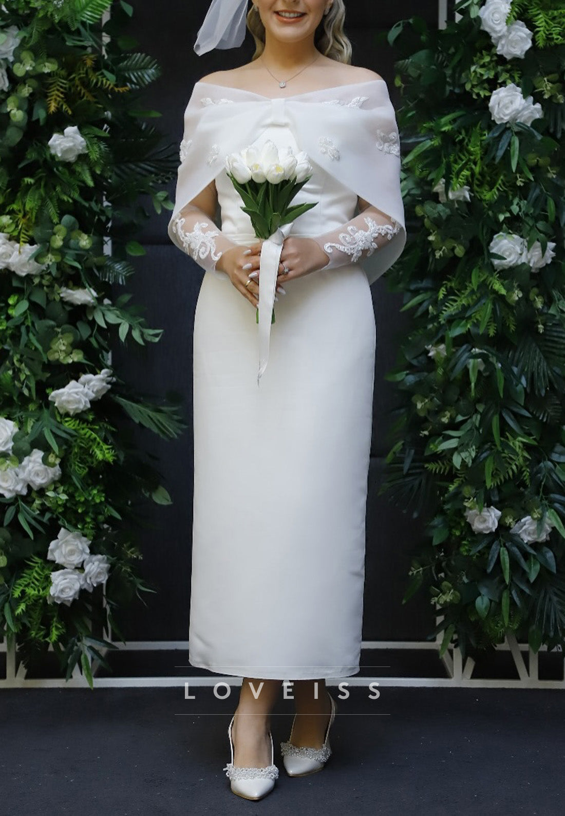 Off-Shoulder Long Sleeves Appliques Sheath Civil Wedding Dress