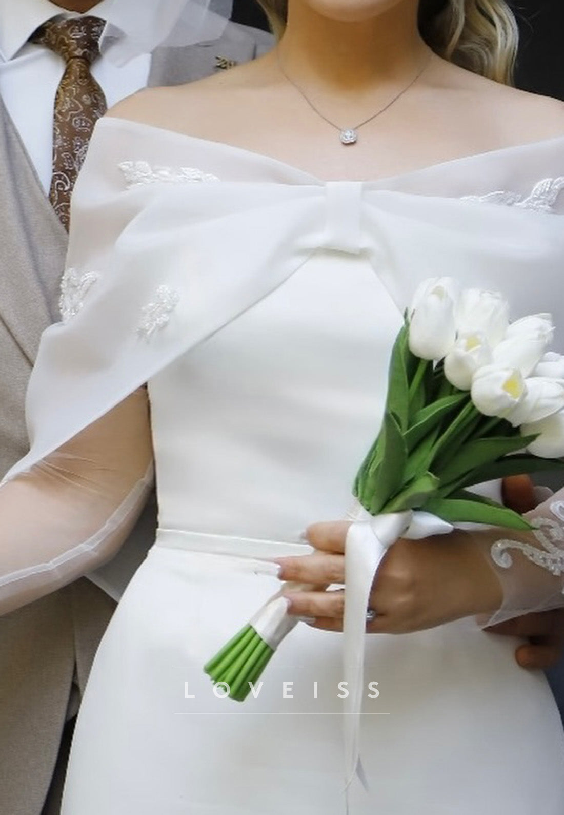 Off-Shoulder Long Sleeves Appliques Sheath Civil Wedding Dress