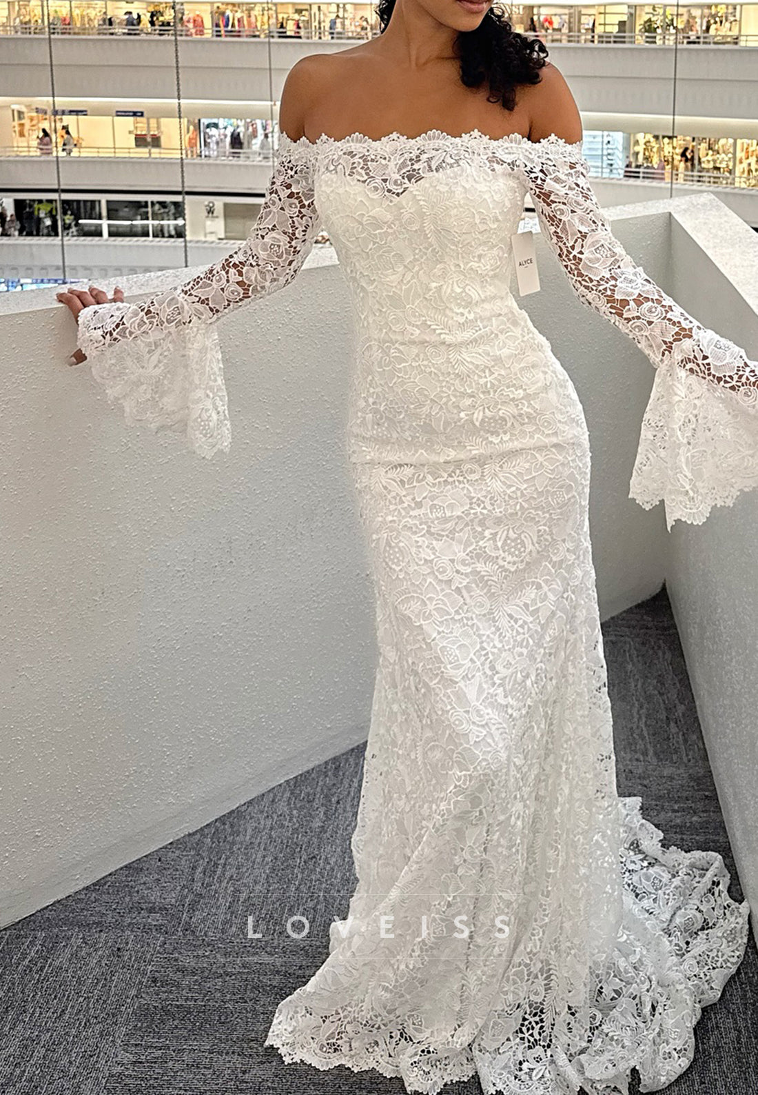 Off-Shoulder Long Sleeves Lace Appliques Mermaid Wedding Dress