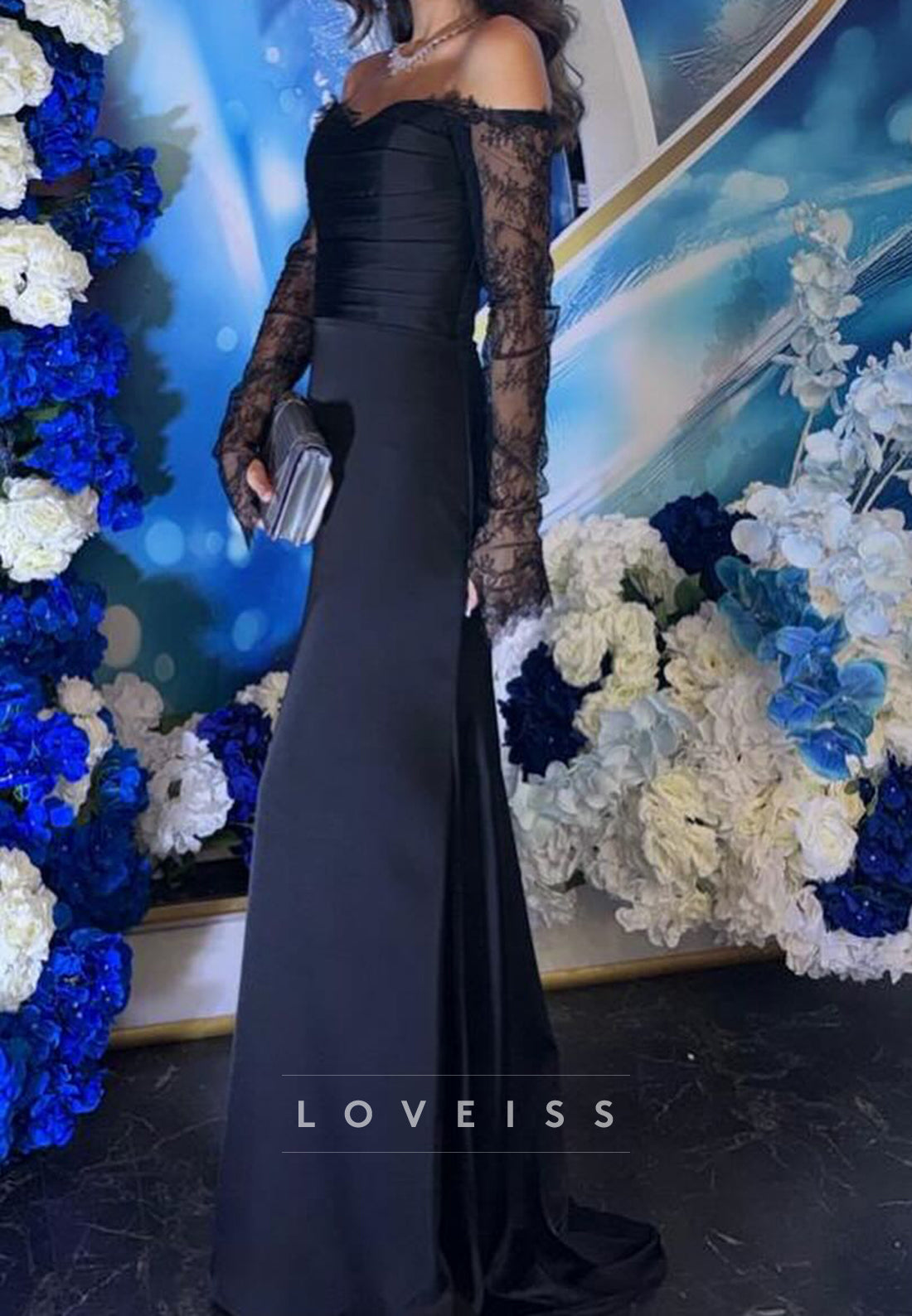 Off-Shoulder Long Sleeves Lace Appliques Sheath Prom Dress