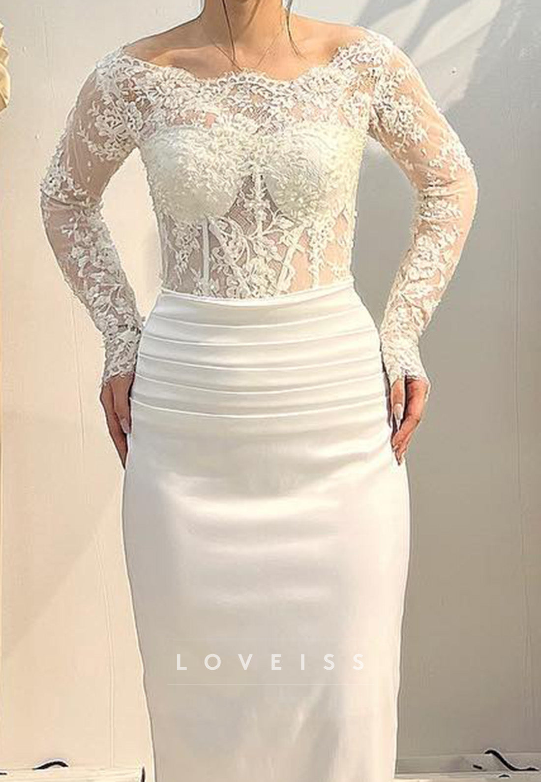 Off-Shoulder Long Sleeves Lace Appliques Sheath Wedding Dress