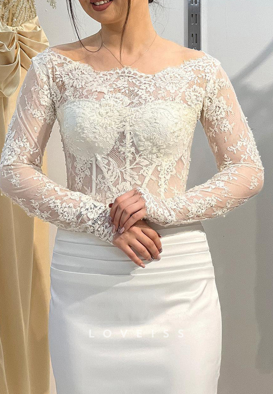 Off-Shoulder Long Sleeves Lace Appliques Sheath Wedding Dress