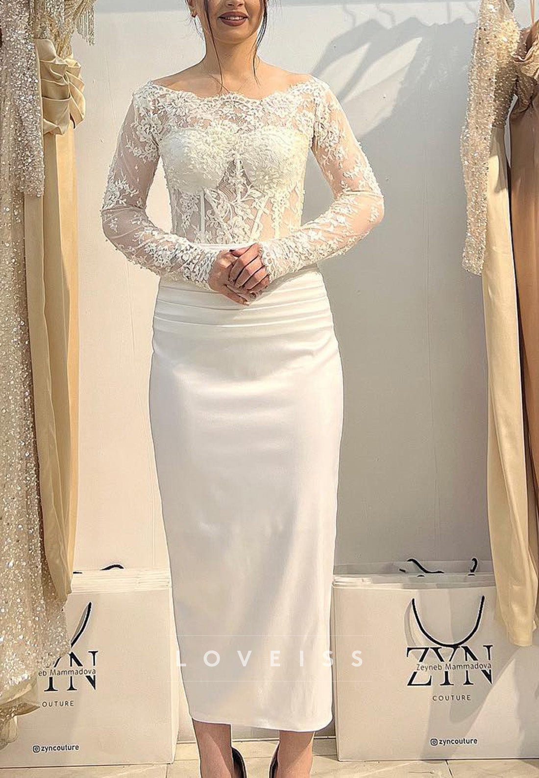 Off-Shoulder Long Sleeves Lace Appliques Sheath Wedding Dress