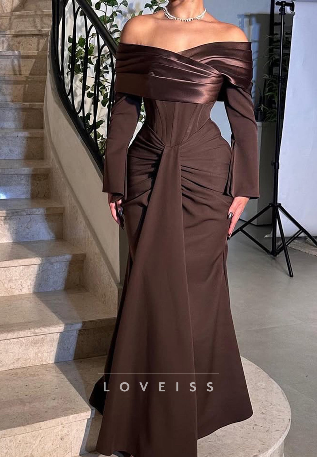 Off-Shoulder Long Sleeves Pleated Sheath Evening Dress