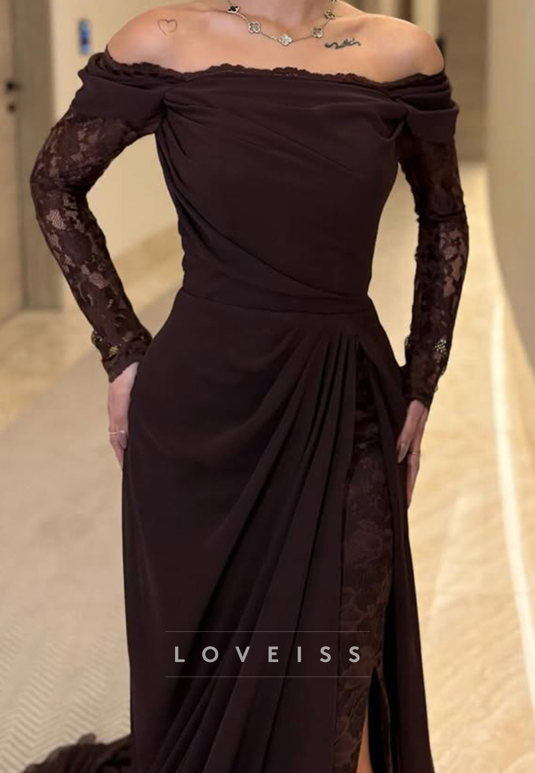 Off-Shoulder Long Sleeves Ruched Pleated Sheath Prom Dress