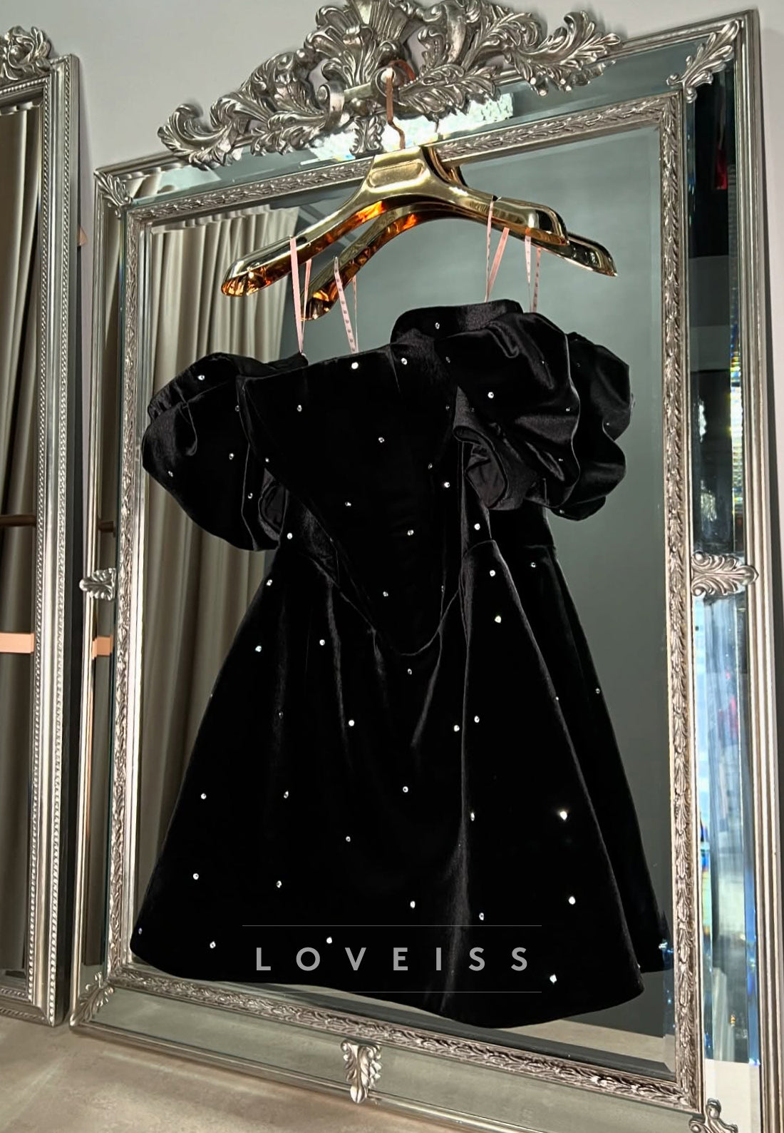 Off-Shoulder Puff Sleeves Velvet Beaded A-Line Party Homecoming Dress