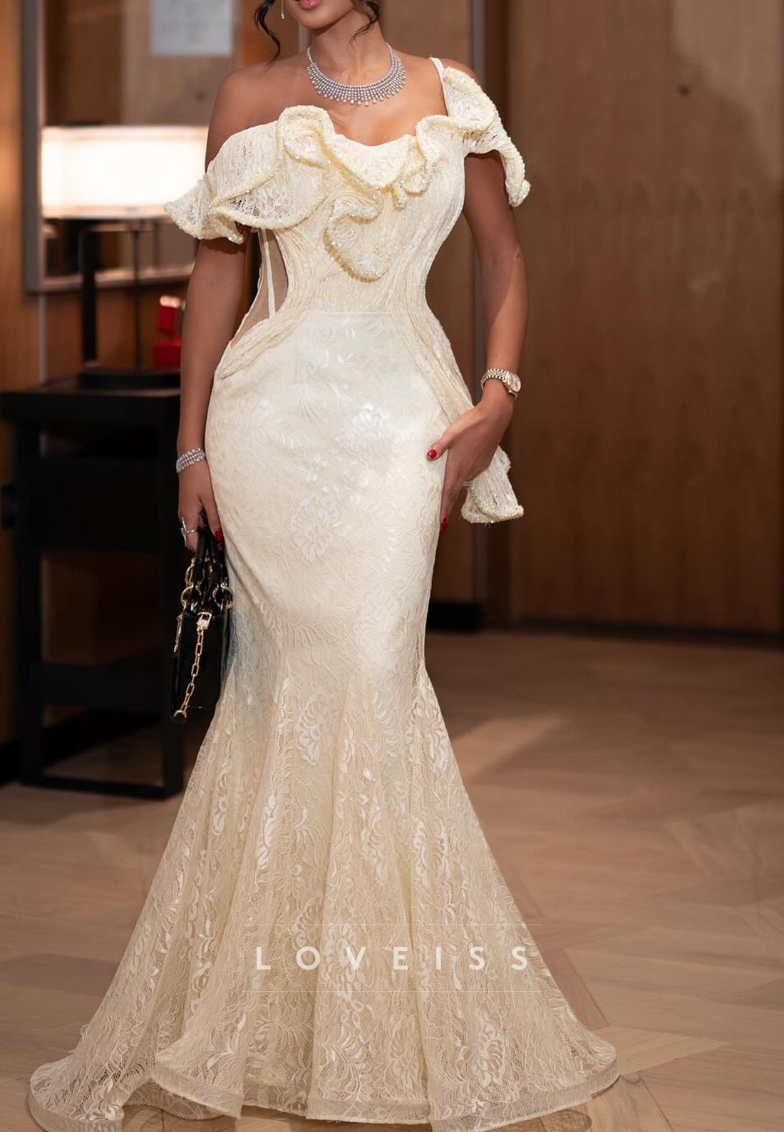 Off-Shoulder Ruffles Lace Appliques Mermaid Prom Dress
