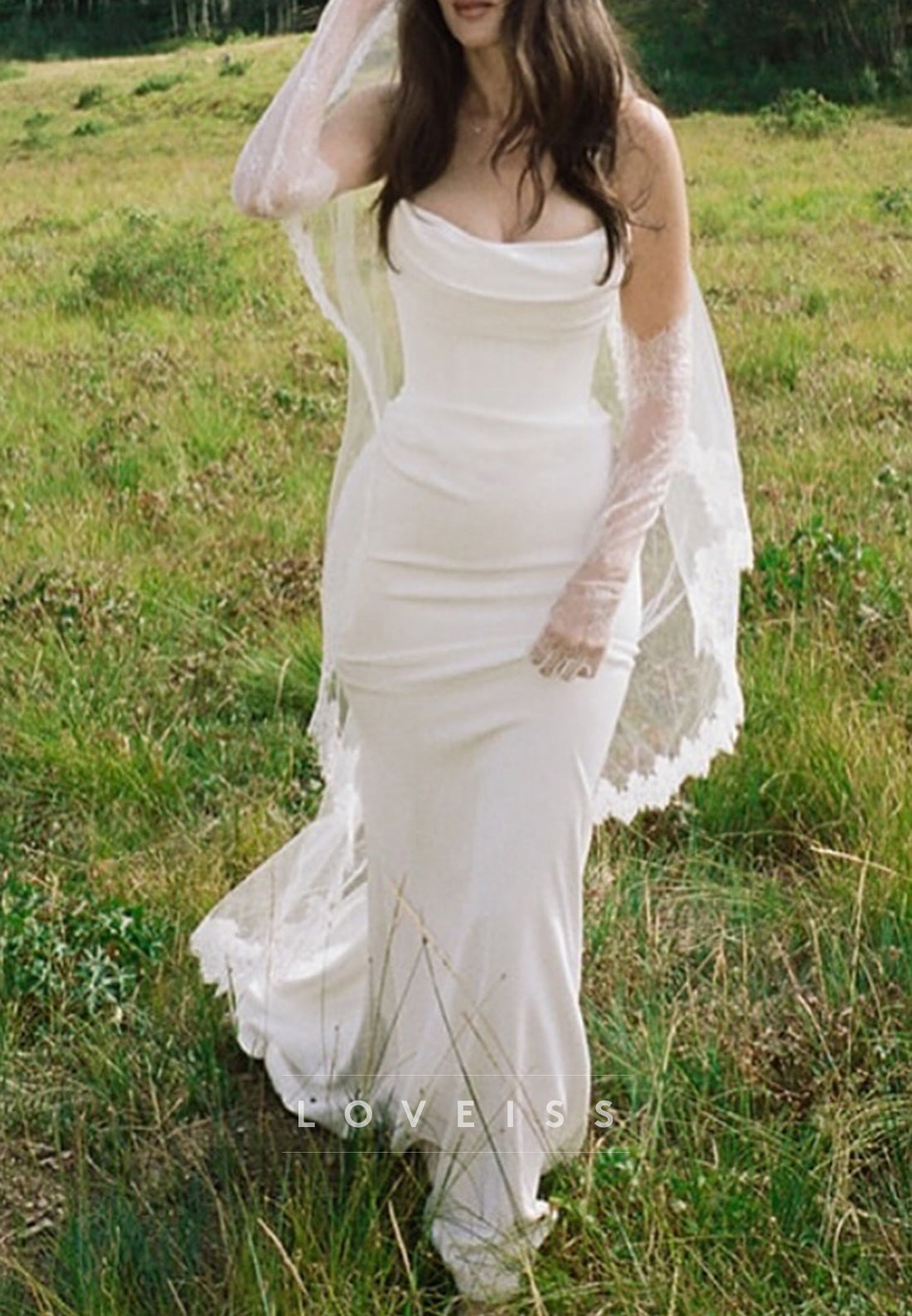 Off-Shoulder Sleek Pleated Fitted Mermaid Wedding Dress