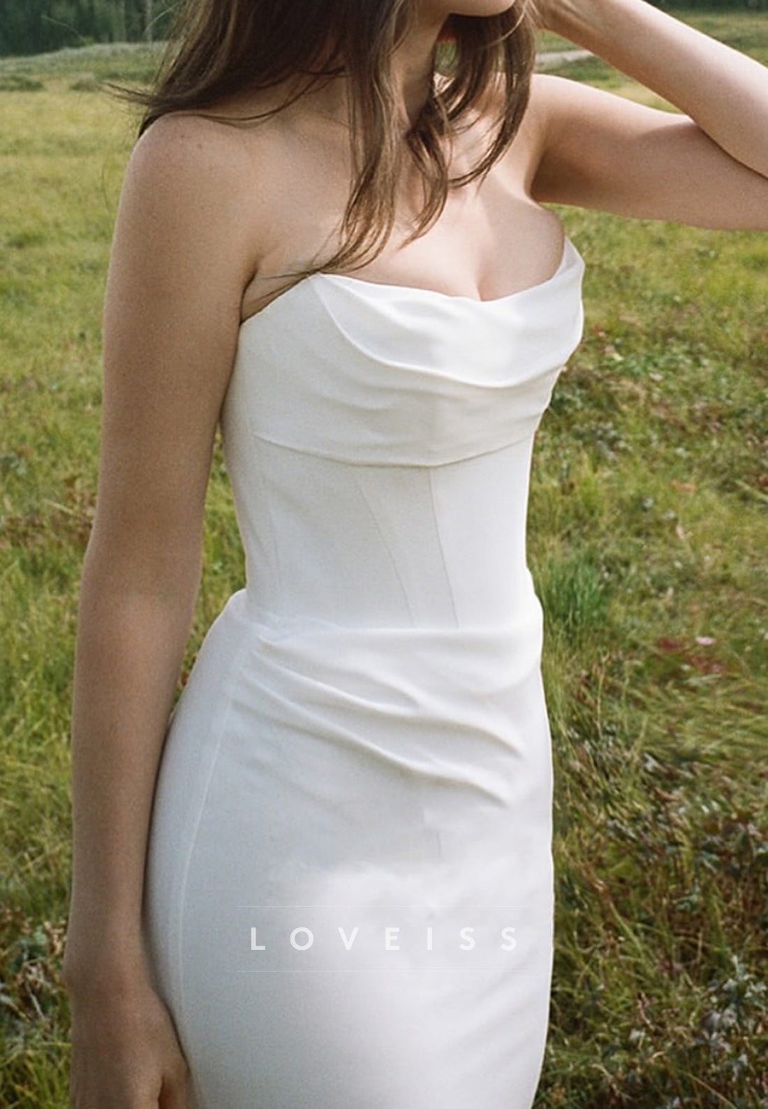 Off-Shoulder Sleek Pleated Fitted Mermaid Wedding Dress
