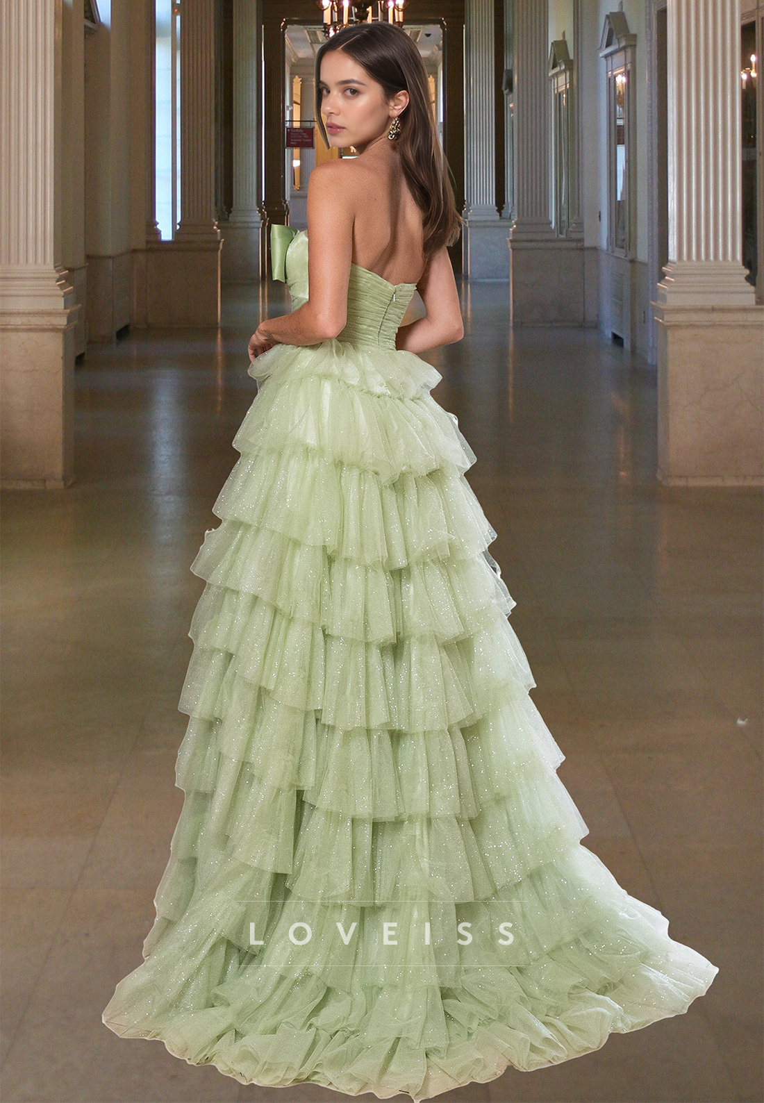 Off-Shoulder Sleeveless Bowknot Tiered Tulle Ball Gown Prom Dress