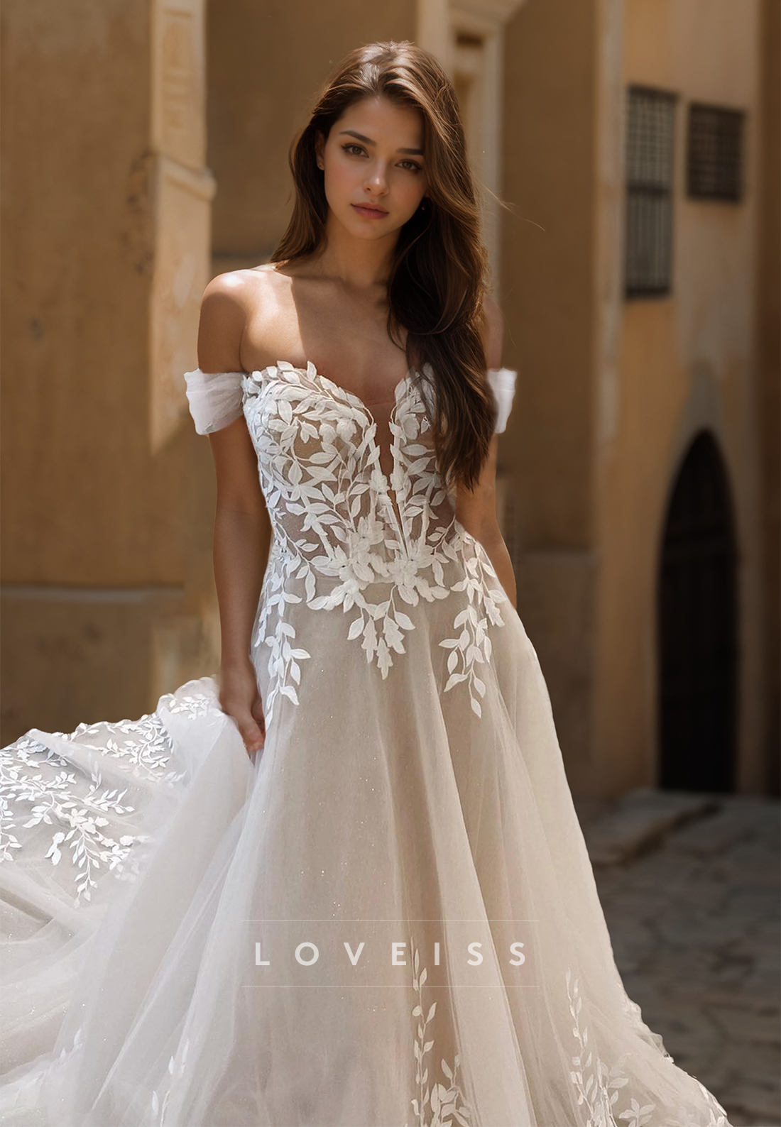 Off-Shoulder Sleeveless Lace Appliques A-Line Wedding Dress