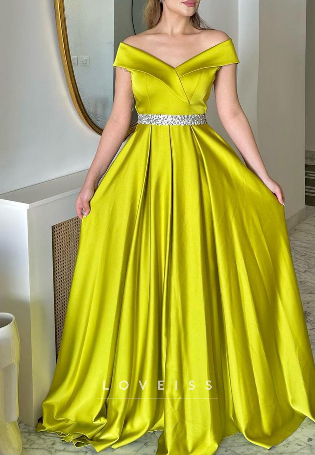 Off-Shoulder Sleeveless Pleated A-Line Mother of Bride Dress