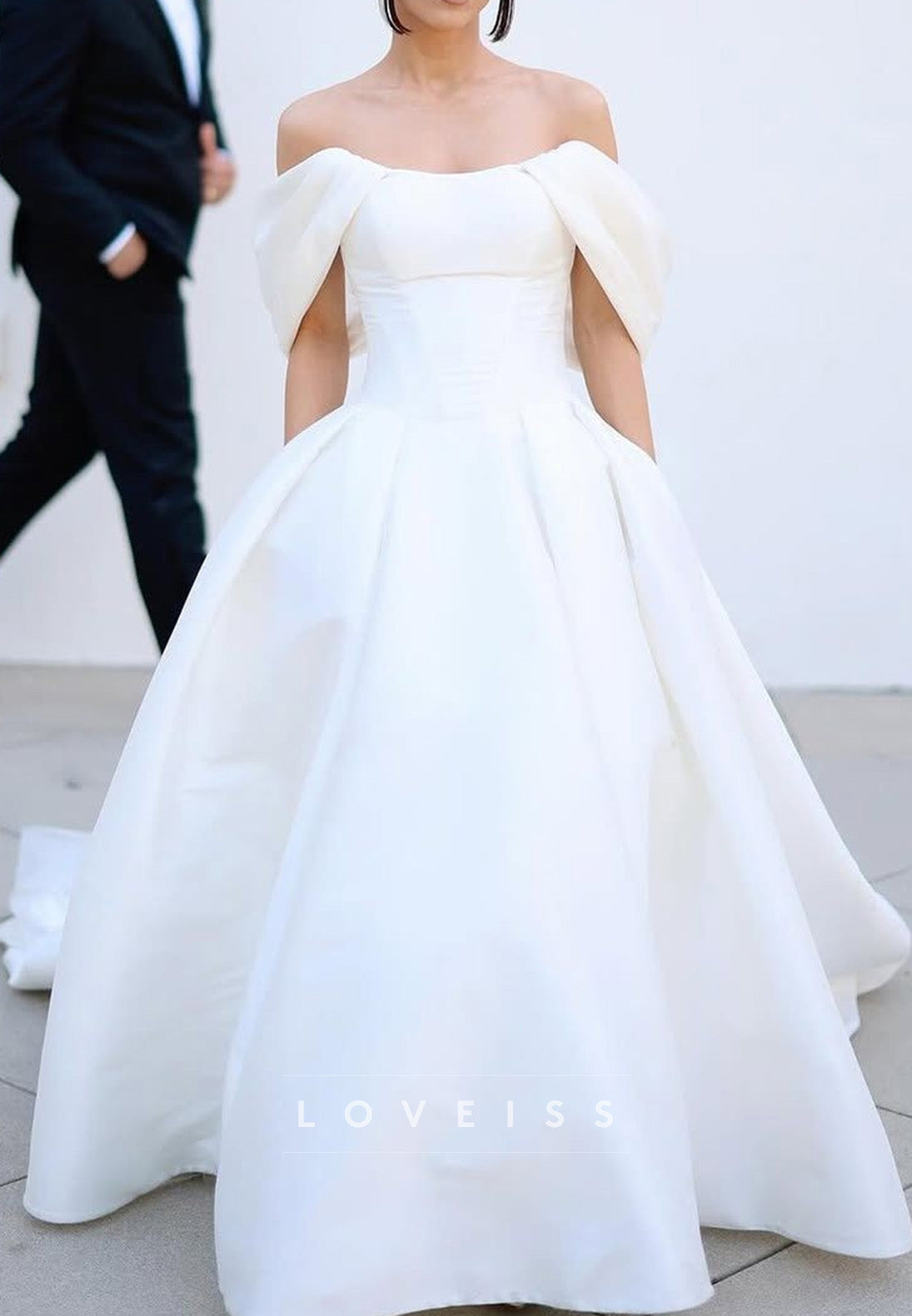 Off-Shoulder Sleeveless Pleated Satin A-Line Weding Dress