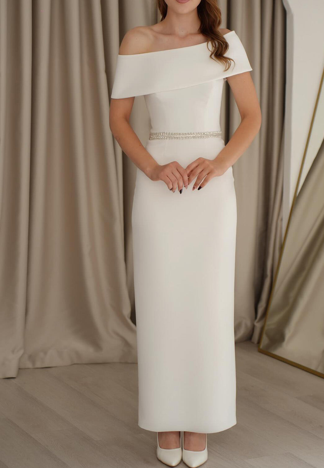 Off-Shoulder Sleeveless Sleek Sheath Mother of Bride Dress
