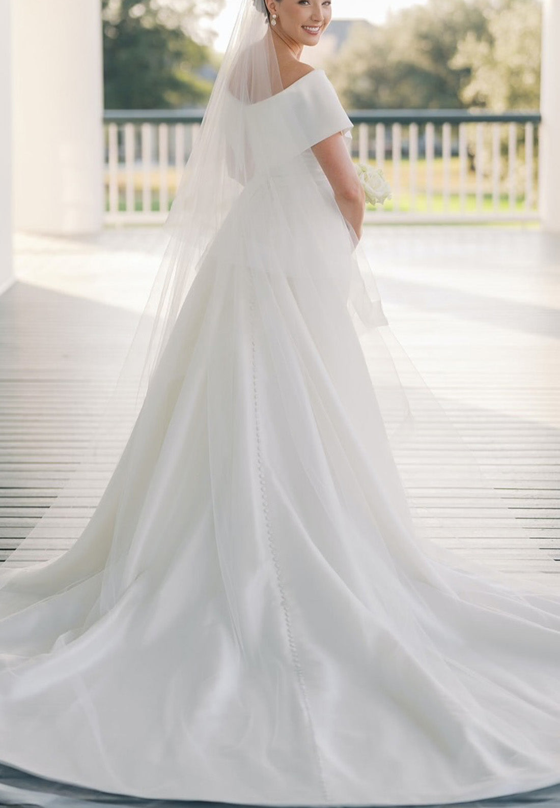 Off-Shoulder Sleeveless Sleek Simple Mermaid Wedding Dress