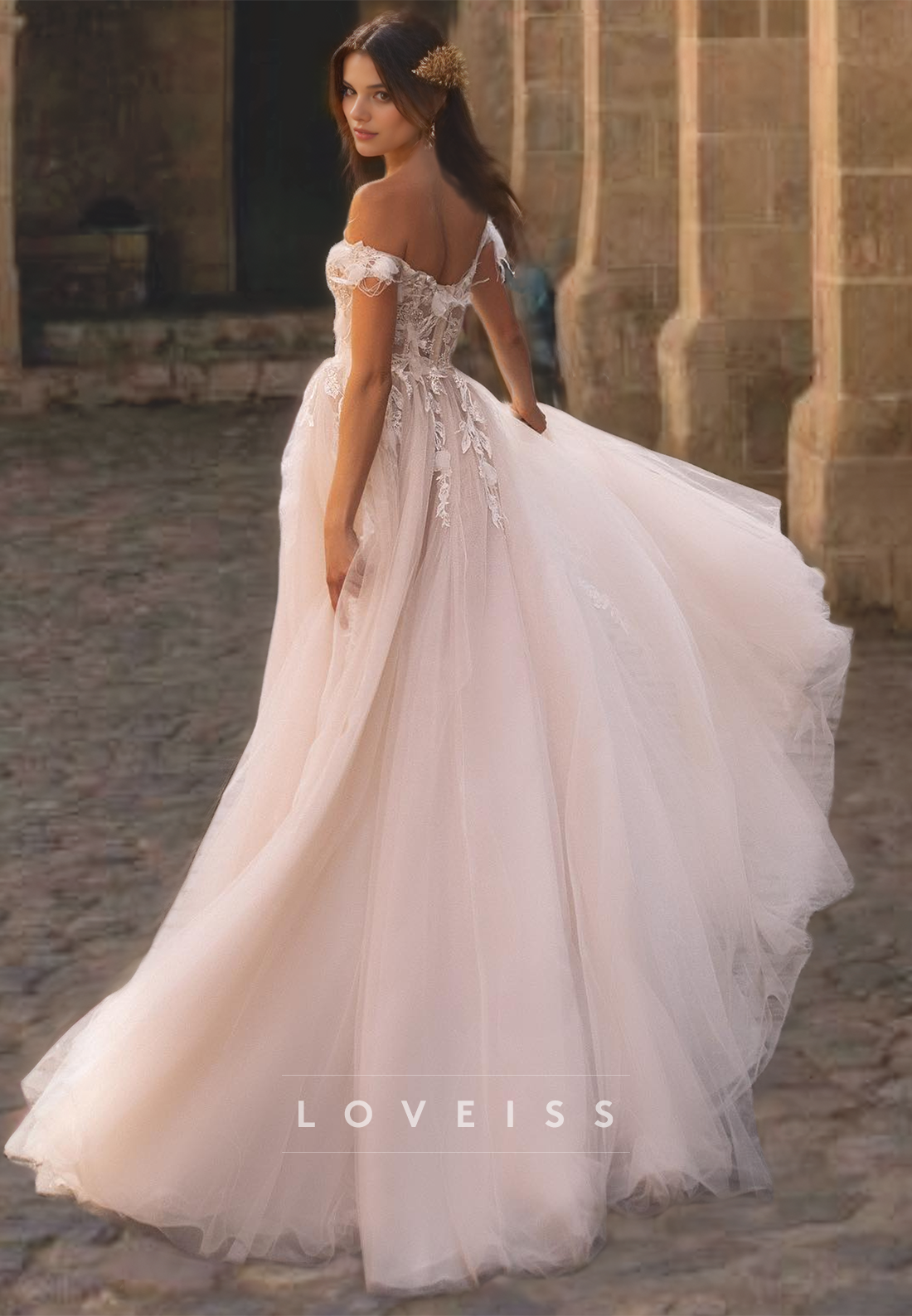 Off-Shoulder Strapless Appliques Appliques Tulle A-Line Wedding Dress