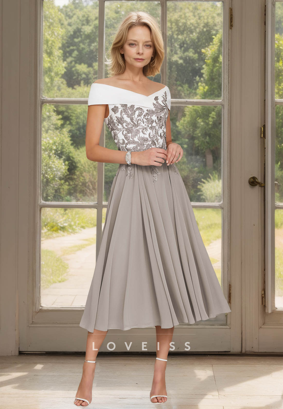 Off-Shoulder Strapless Appliques Pleated A-Line Mother of Bride Dress